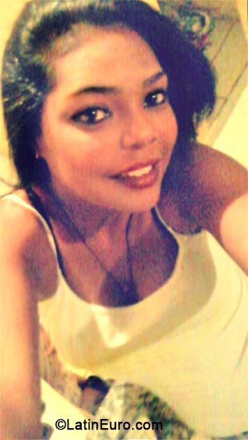 Date this gorgeous Brazil girl Rosana from Rio De Janeiro BR8569