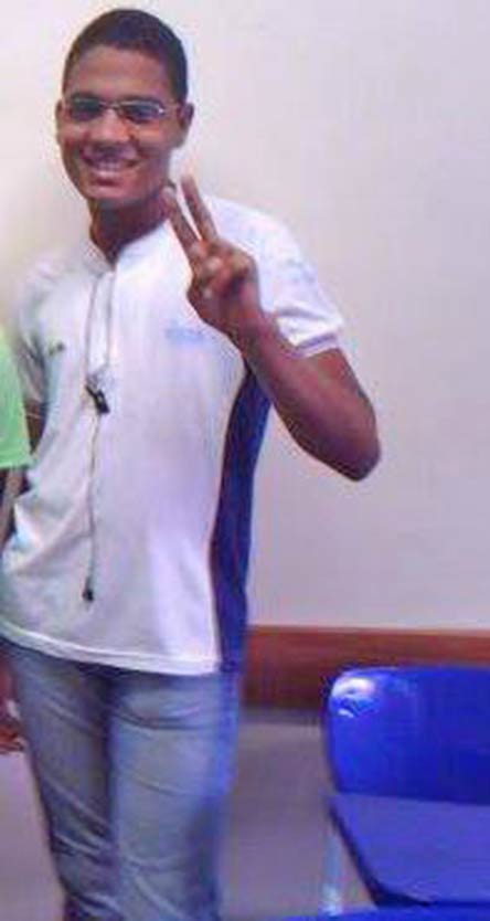 Date this happy Brazil man Tiago from Paulista BR8587