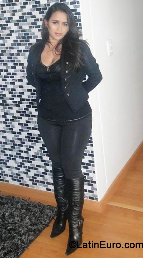 Date this delightful Colombia girl Ladypatric from Bogota CO14873