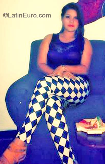 Date this hard body Venezuela girl Aransa from Maracaibo VE154