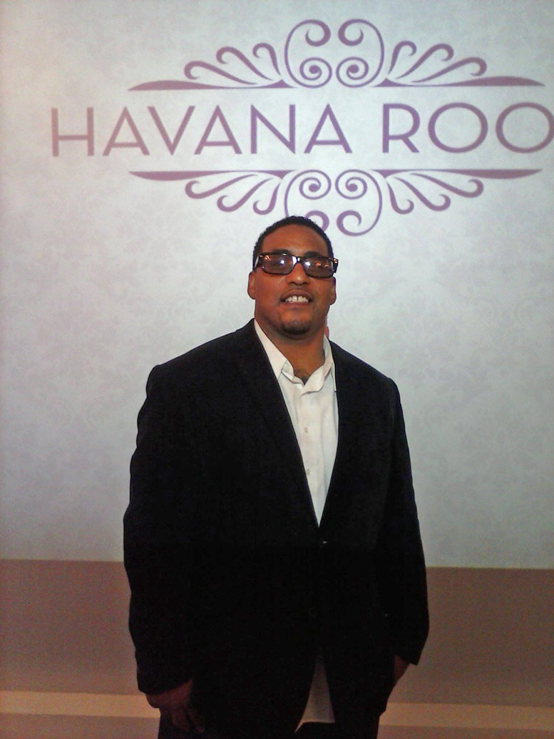 Date this funny United States man Cortez Derrick from Miami US14867