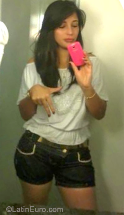 Date this happy Brazil girl Jesica from Joao Pessoa BR8685