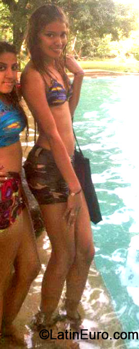 Date this athletic Dominican Republic girl Angelica from santiago DO18768