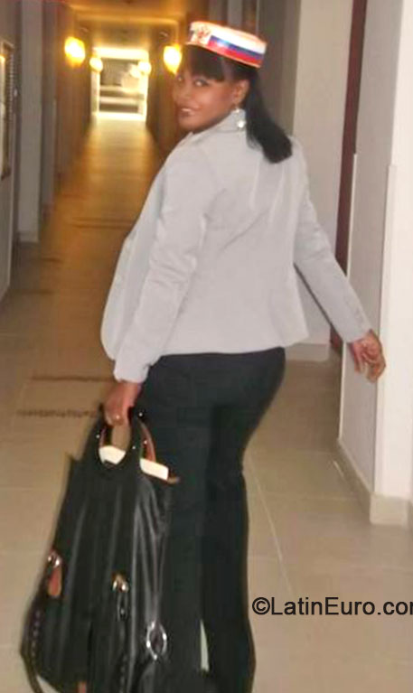 Date this tall Dominican Republic girl Ismona from Puerto Plata DO18606