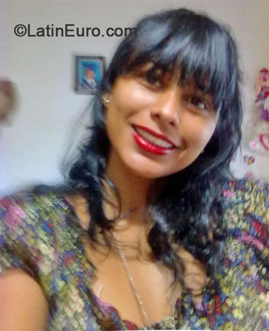 Date this hot Colombia girl Mileres from Restrepo CO14982