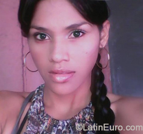 Date this hard body Colombia girl Keny from Cartagena CO15034