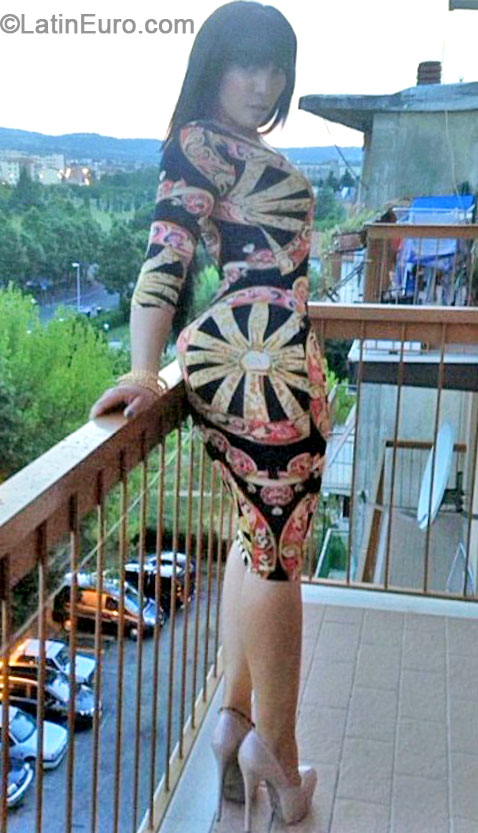 Date this foxy Dominican Republic girl Fanny from La Vega DO18750