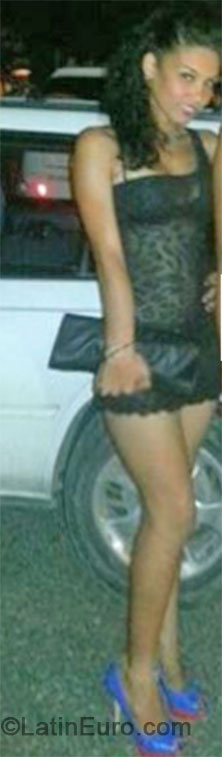 Date this tall Dominican Republic girl Samantha from Santo Domingo DO18813