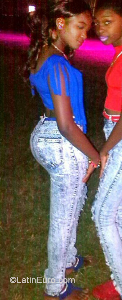 Date this nice looking Jamaica girl Shantel from Kingston JM1644