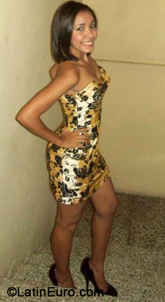 Date this hot Dominican Republic girl Any P. from Santo Domingo DO18961