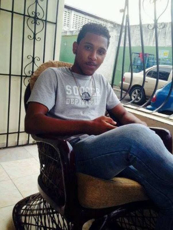 Date this gorgeous Dominican Republic man Geral from Santo Domingo DO18985