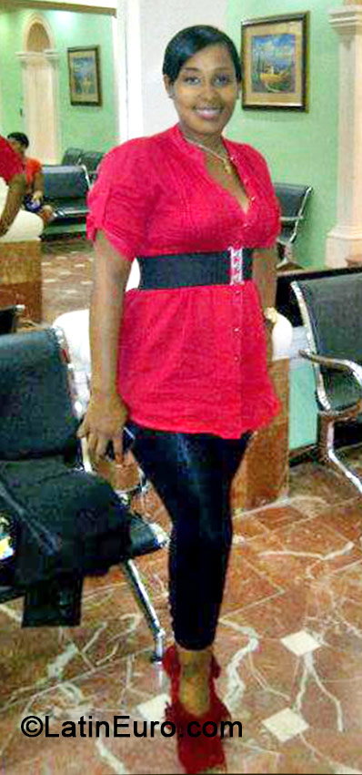 Date this georgeous Dominican Republic girl Yulia from San Pedro De Macoris DO19081