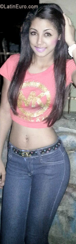 Date this foxy Dominican Republic girl Diasdivel from Santiago DO19090