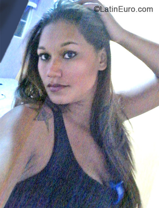 Date this funny Brazil girl Jucara from Tiete BR8799