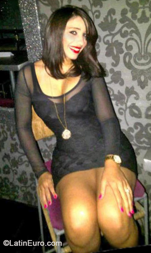 Date this beautiful Dominican Republic girl Miche from Santo Domingo DO19130