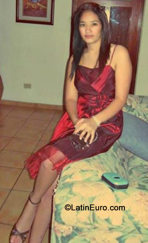 Date this charming Honduras girl Judy from Santa Cruz De Yojoa HN1039