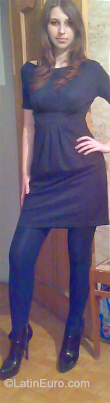 Date this good-looking Russia girl Lena from Vladivostok RU51