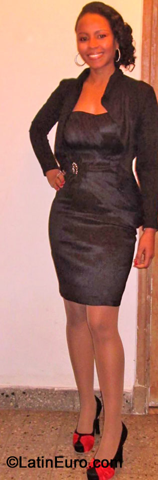 Date this foxy Argentina girl Nuevoamanecer76 from  CO15346