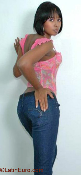Date this lovely Dominican Republic girl Carmen from Santiago DO21147