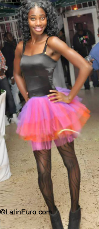 Date this passionate Jamaica girl Simone from Kingston JM1950