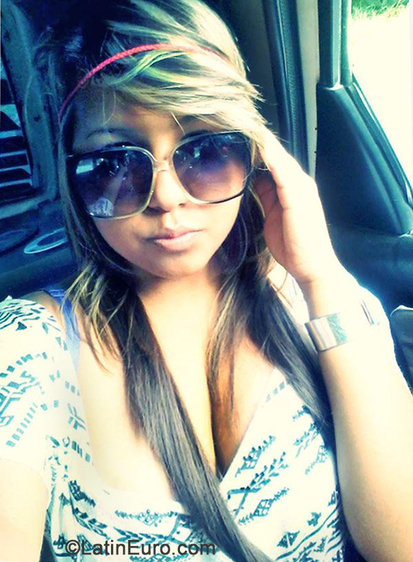 Date this delightful Venezuela girl Lisdania from Barquisimeto VE258