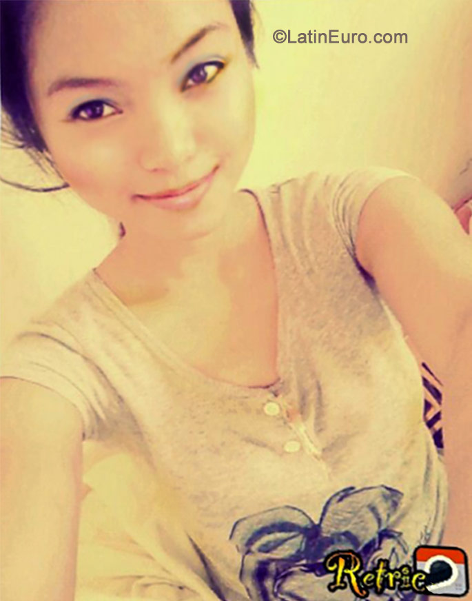 Date this attractive Philippines girl Junadete from Pagadian City PH659