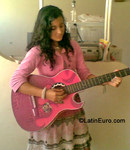 young Colombia girl Paula from Bogota CO18156