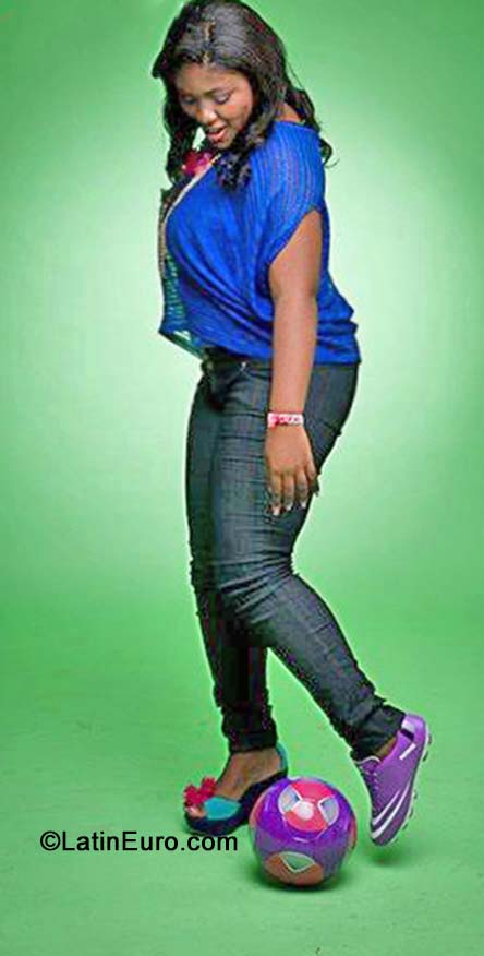 Date this sultry Panama girl Janeine from Panama PA440