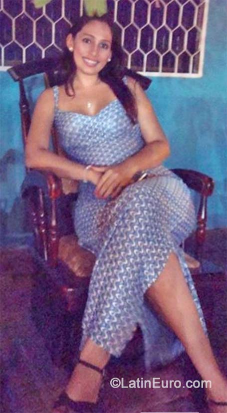 Date this athletic Colombia girl Dianita23 from Barranquilla CO16523