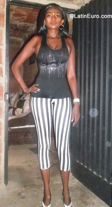 Date this athletic Colombia girl Flaca from Cali CO25383