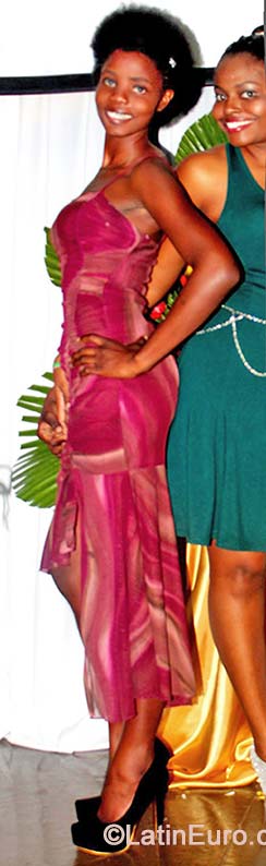 Date this beautiful Jamaica girl Sharie from Mandeville JM1783