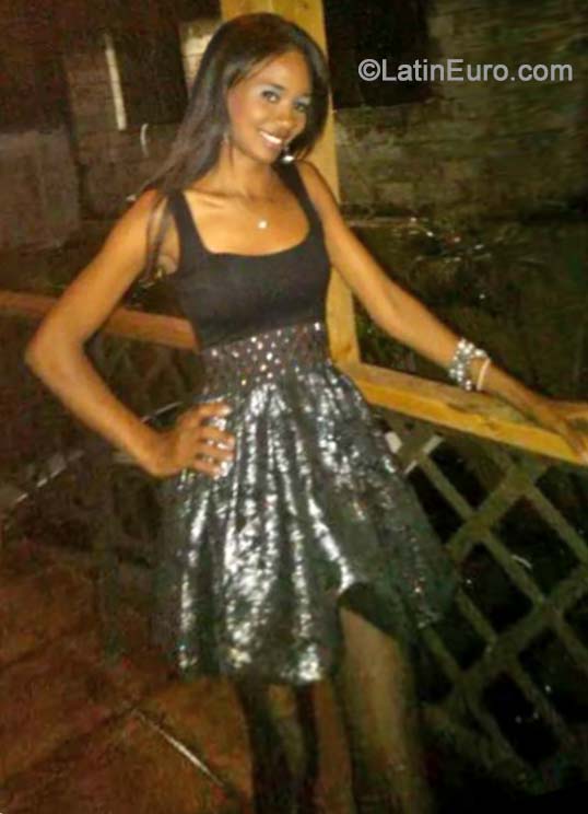 Date this stunning Dominican Republic girl Sobeida from Santo Domingo DO19783