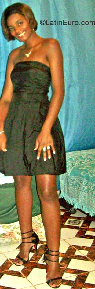 Date this sultry Brazil girl Luciana from Rio de Janeiro BR8936