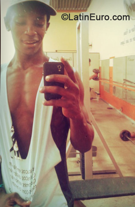 Date this foxy Brazil man Wilton from Uberaba BR8953