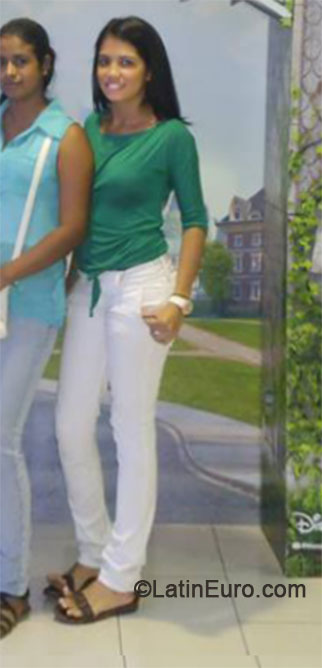 Date this charming Colombia girl Alejandra caice from Cali CO16081