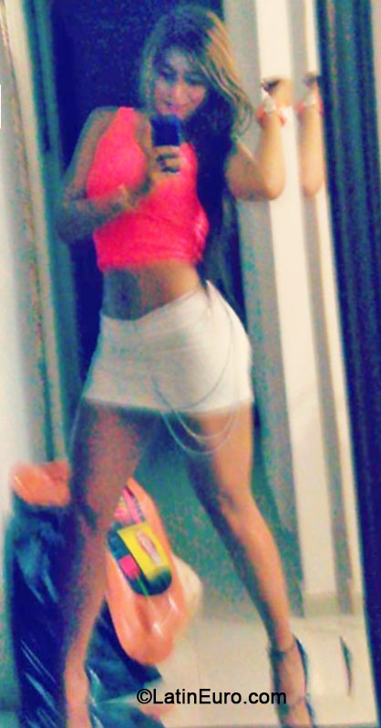Date this attractive Colombia girl Lina luna from Cali CO16109