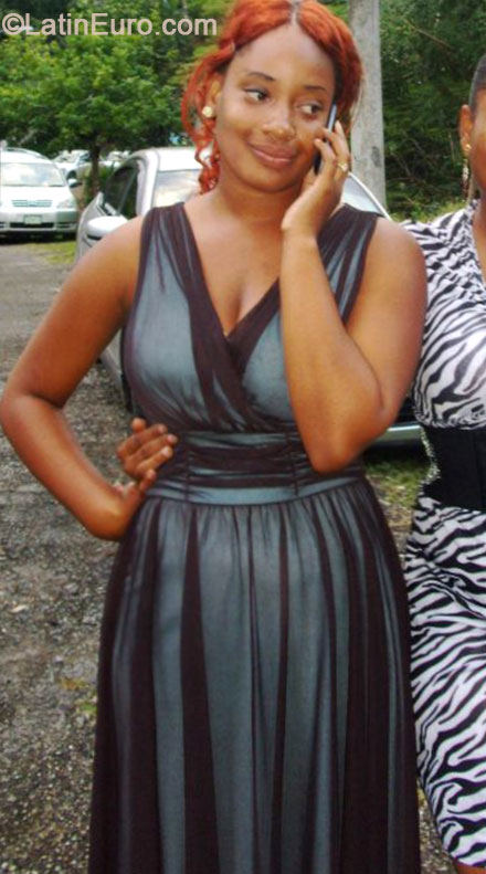 Date this attractive Jamaica girl Shavay from Mandeville JM1836