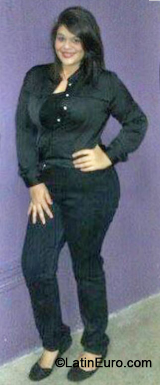 Date this stunning Venezuela girl Dayania from Maracaibo VE304
