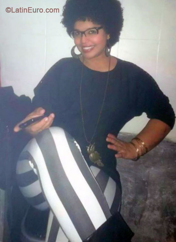 Date this fun Argentina girl Steffany from Buenos Aires AR80