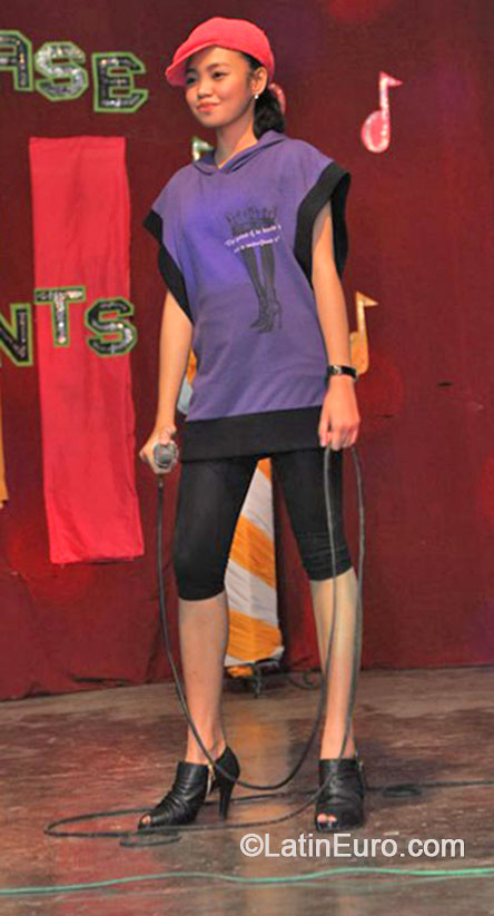 Date this athletic Philippines girl Cherry Jean from Maasin PH701