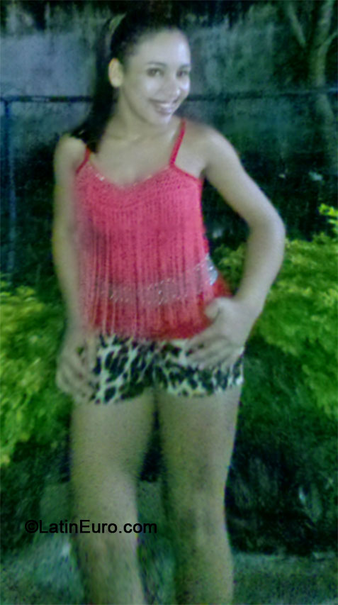 Date this passionate Brazil girl Grazy from Brasilia BR9026