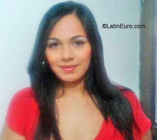 Date this athletic Colombia girl Raiza from Cartagena CO16268