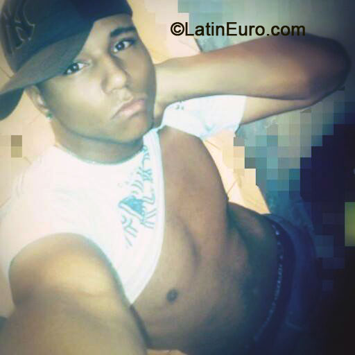 Date this exotic Brazil man Clayton from Resende BR9045