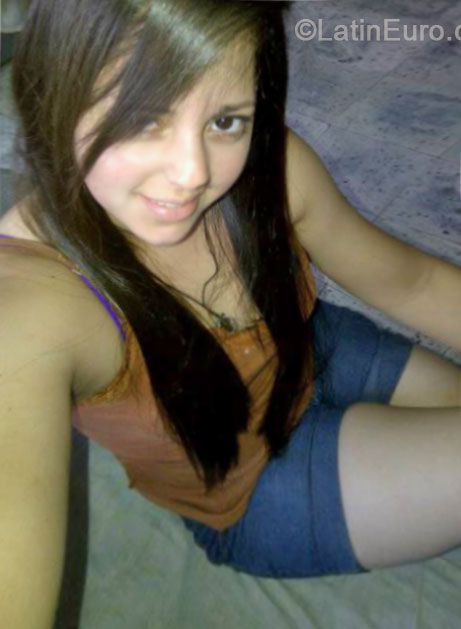Date this foxy Honduras girl Andrea from Copan HN1212