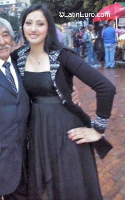 Date this hard body Colombia girl Nataly ocampo from Bogota CO16328