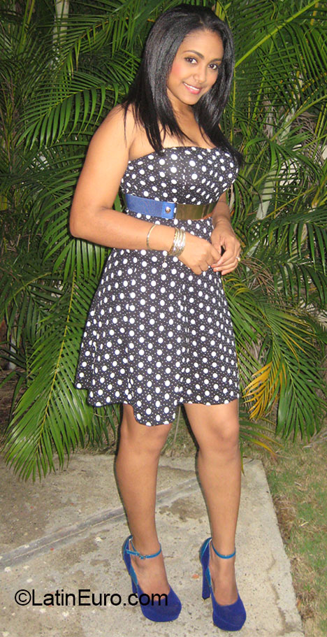 Date this sultry Dominican Republic girl Adad patricia d from Santiago DO20157