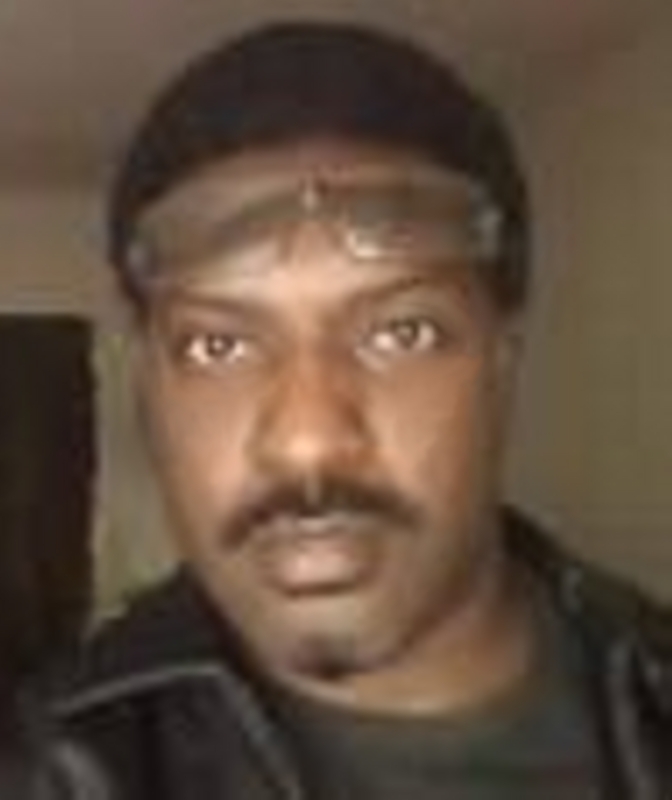 Date this tall United States man Juan from Minneapolis US15581