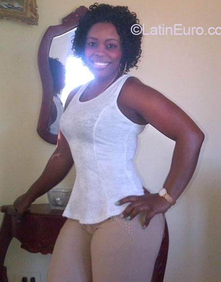 Date this sensual Dominican Republic girl Ruth01 from Romana DO20278