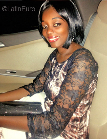 Date this lovely Niger girl Zara from Niamey NE5