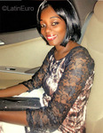 happy Niger girl Zara from Niamey NE5